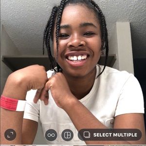 Meet your Posher, Lenazia